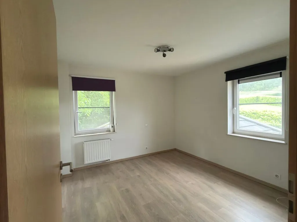 Rooms - Contemporary Villa with Garden in Wavre