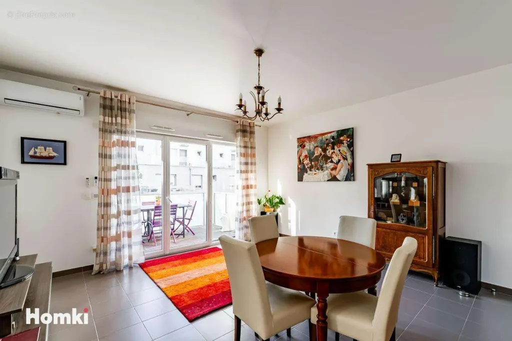Söögituba - Apartment with Terrace in Bordeaux Lac