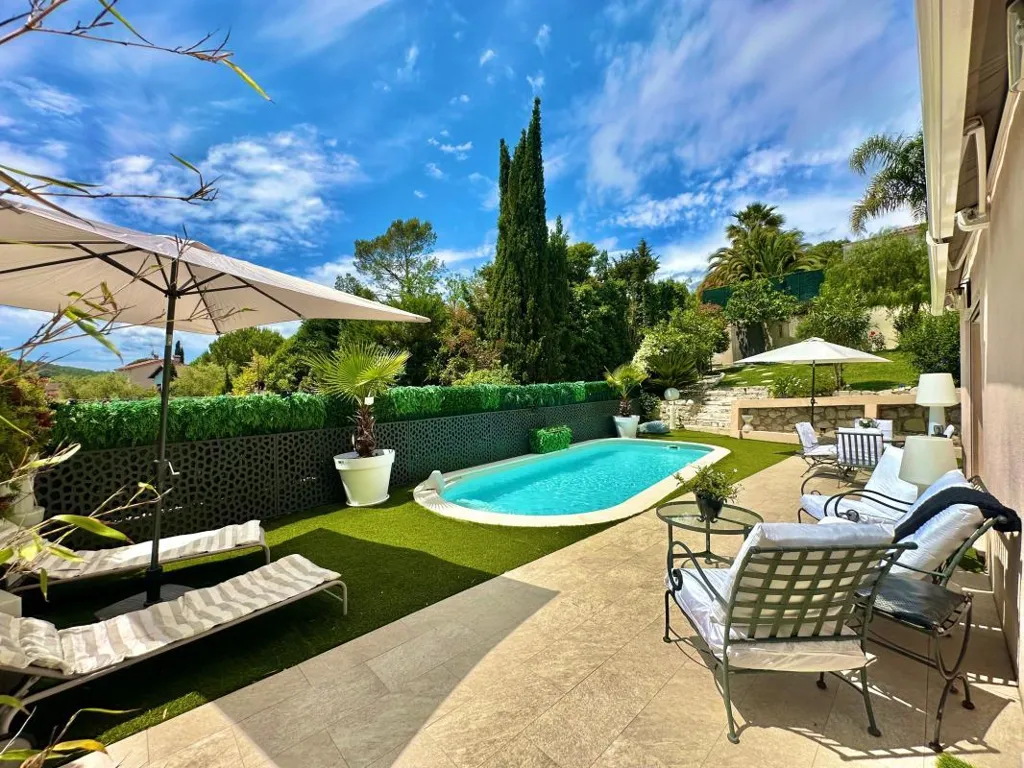 Bassein - Villa with Pool in La Colle-sur-Loup