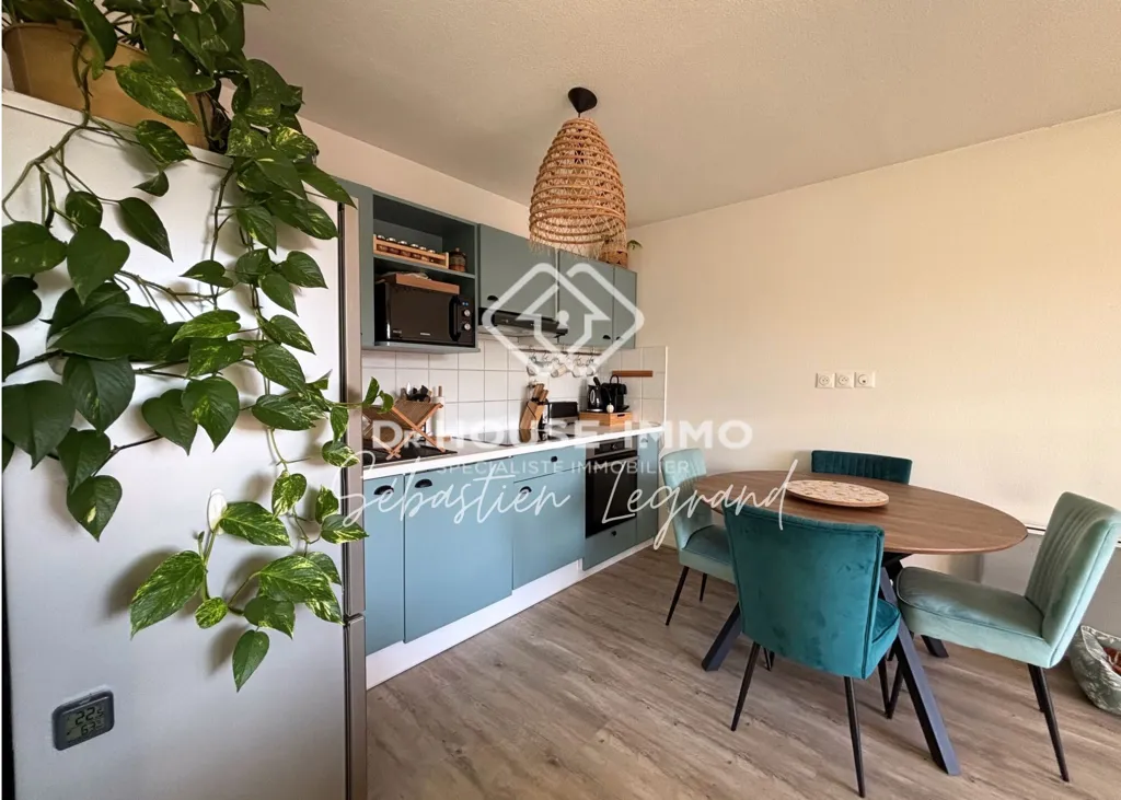 Kitchen - T3 Flat with Balcony and Pool in Parempuyre