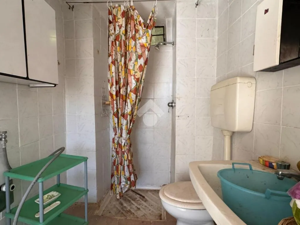 Bagni - Rustic Property with 25,700m² Land in Verzuolo