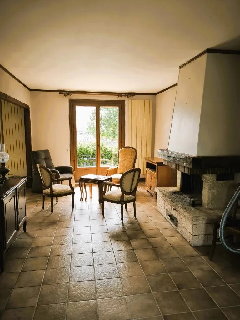 Séjour - Maison Individuelle avec Jardin Clos près d'Artenay