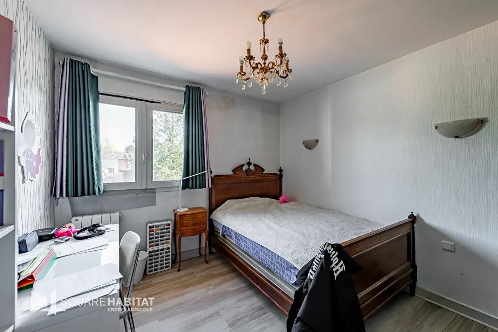 Chambres - Maison familiale avec jardin à Eysines
