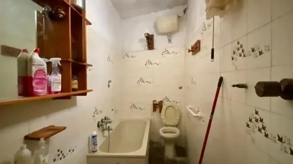 Bathrooms - Trilocale with Terrace in Empoli