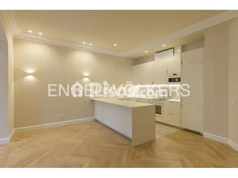 Cocina - Fully Renovated Apartment with Balcony in Justicia
