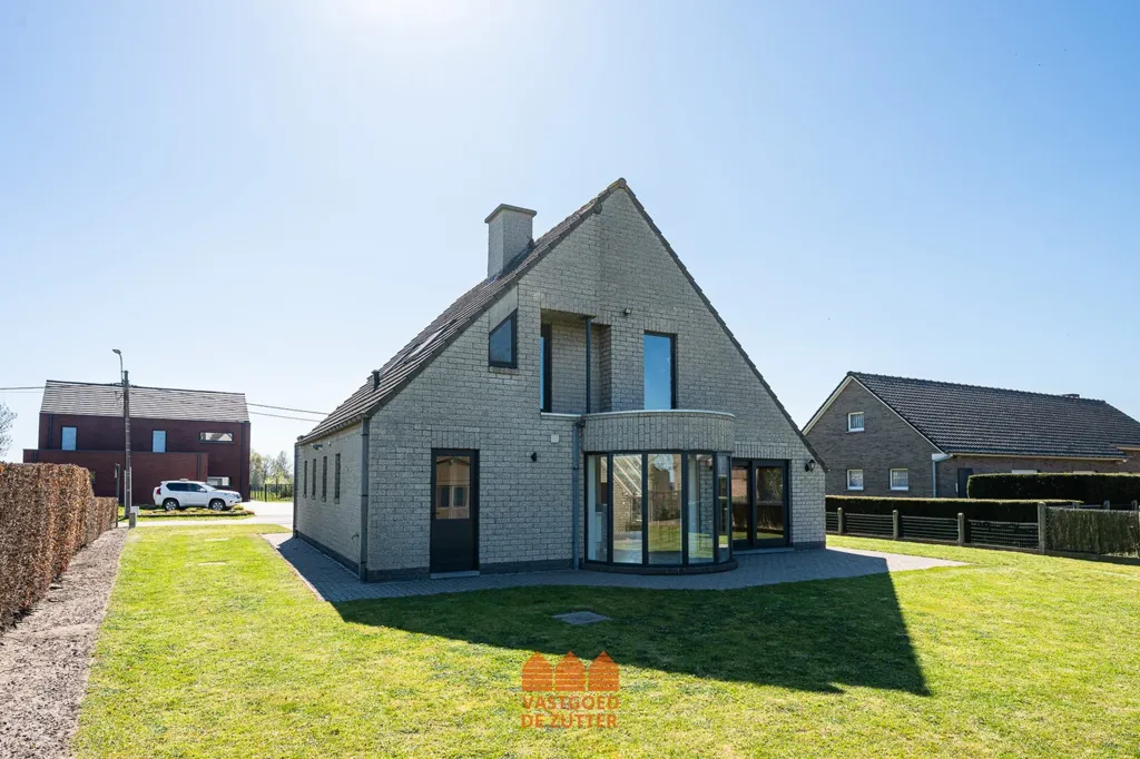 Välivaade - Open-plan House with Double Garage in Bentille
