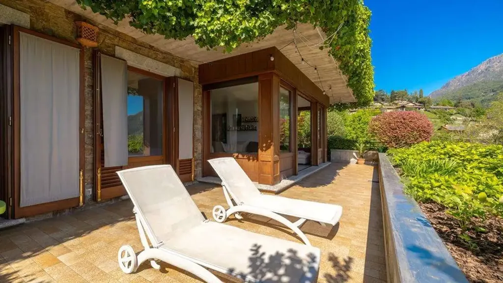 Terrazza - Luxury Flat with Lake View in Menaggio