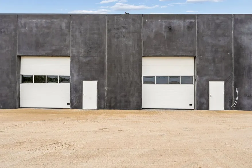 Extérieur - Warehouse with Road Access in Børkop