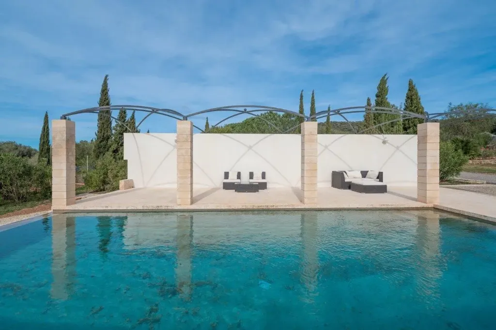 Bassein - Rustic Finca with Panoramic Views in Manacor