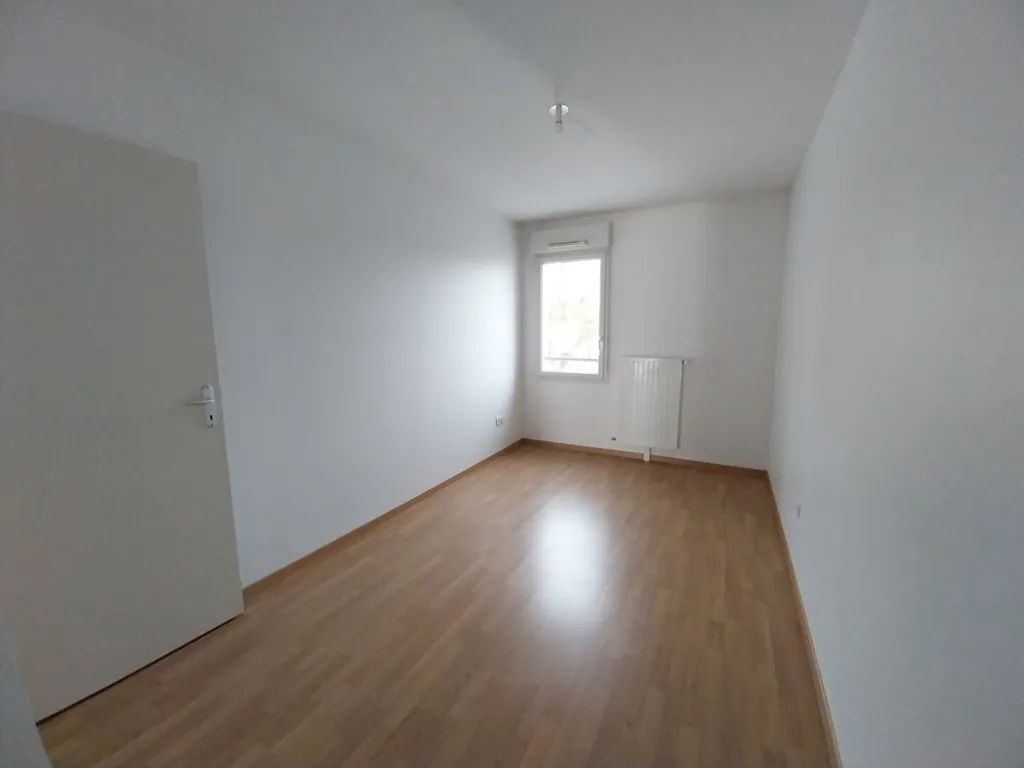 Toad - 3-Bed Apartment with Terrace in Sainte Luce