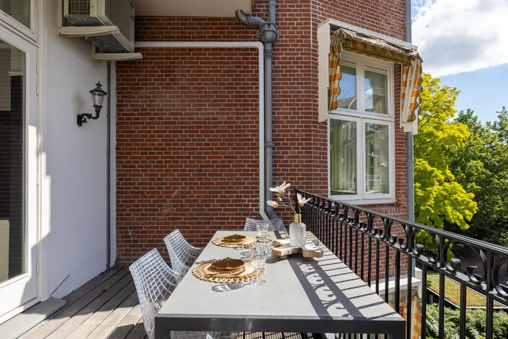 Rõdu - Monumental Apartment with Terrace in Rotterdam