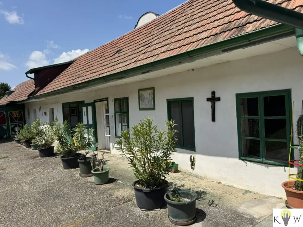 Garden - Historic Estate with Large Grounds in Kittsee