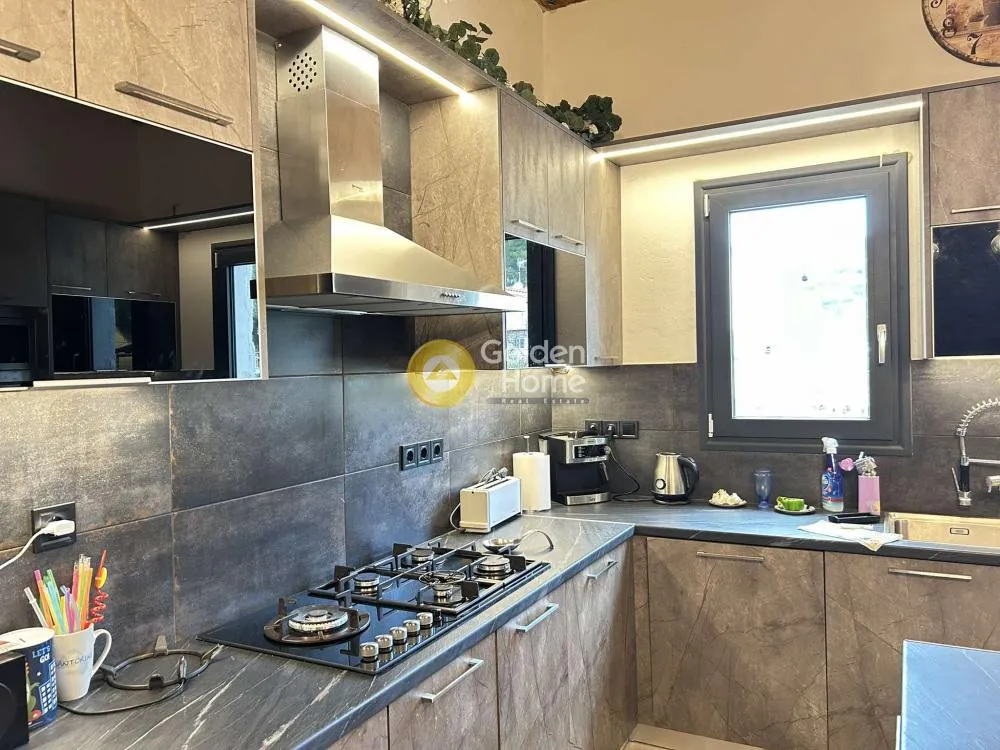 Cuisine - Modern Villa with Garden in Artemida