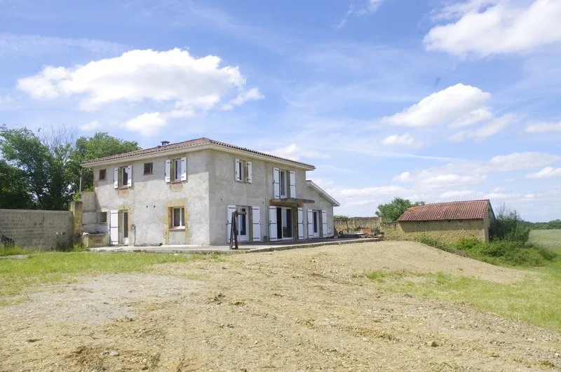 Extérieur - Propriété avec Vue Panoramique à Peyrusse-Vieille