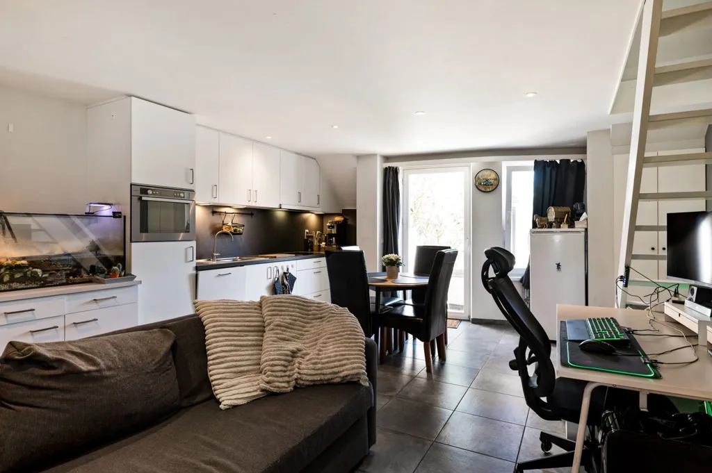 Séjour - Duplex avec Terrasse dans le Centre d'Essen