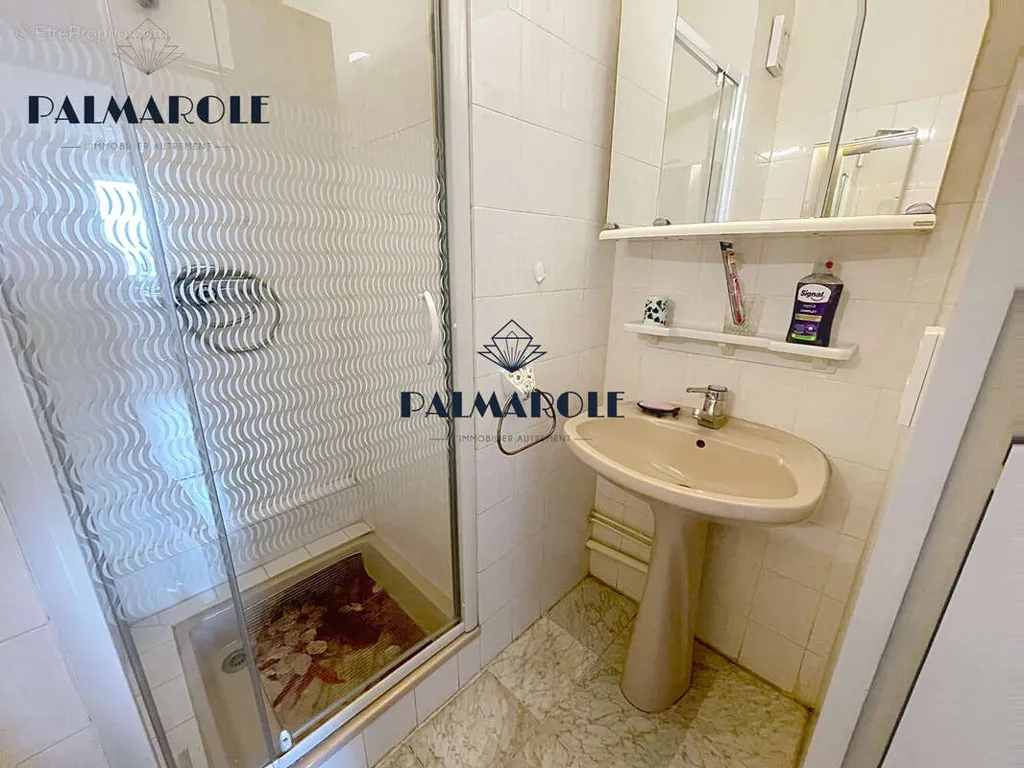Salles de bain - Appartement Traversant avec Terrasse à Perpignan