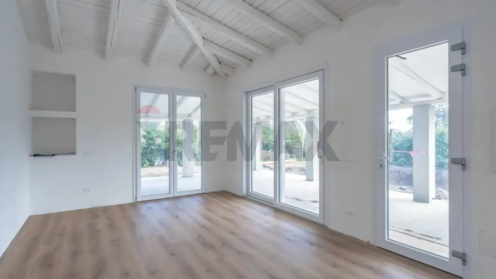 Pièces - Contemporary Villa with Private Pool in Rosolina