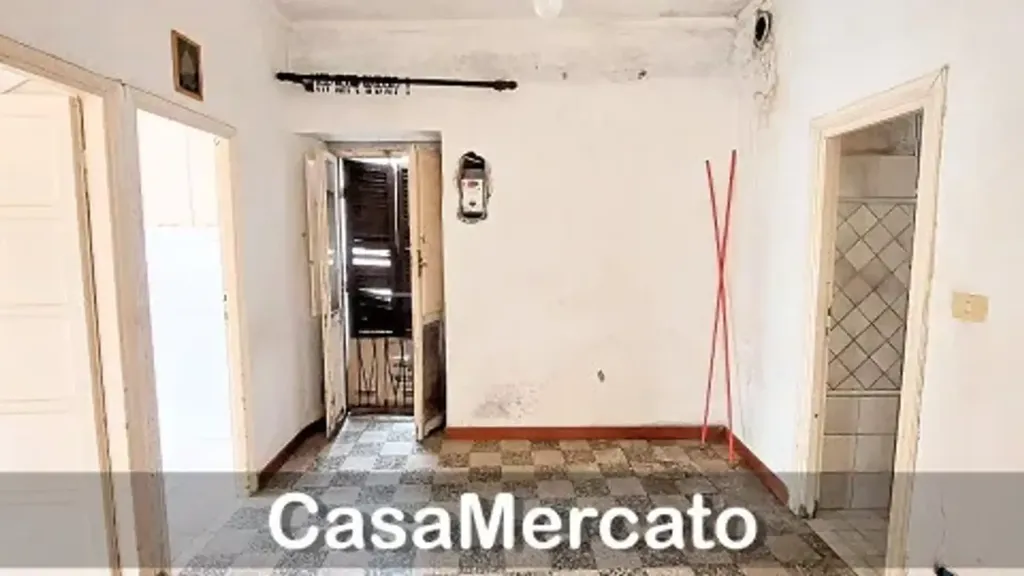 Pièces - Bilocale with Balcony in Rocca di Papa