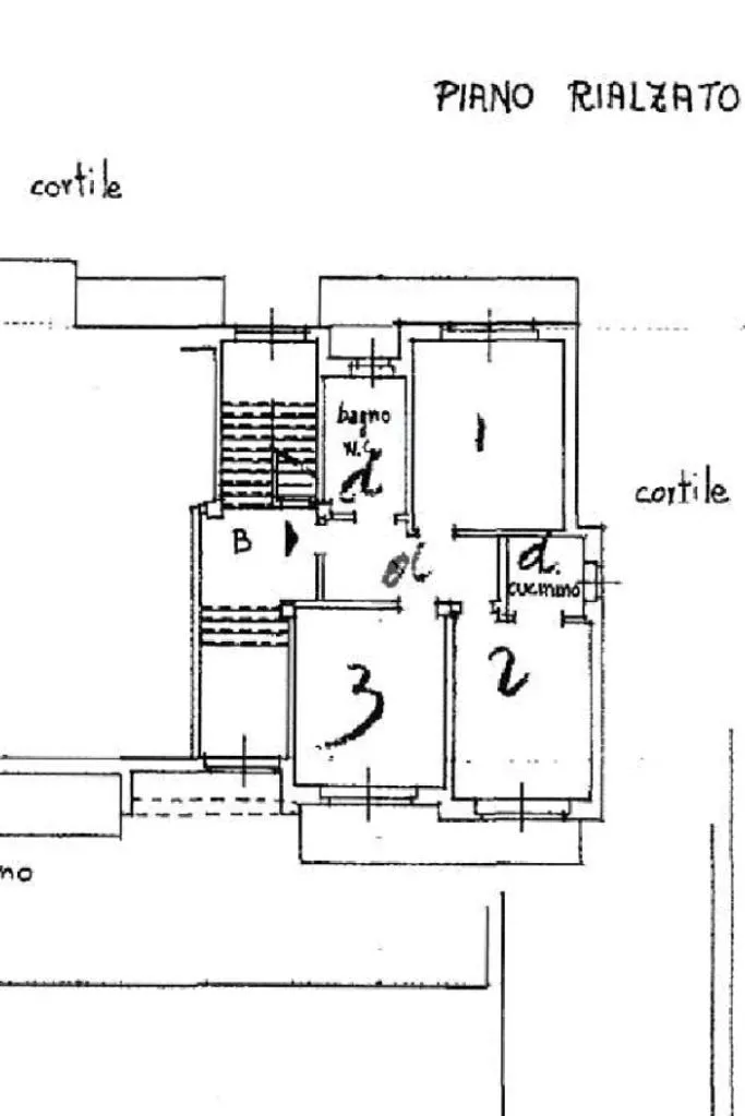 Plaan - Three-Bedroom Flat with Balconies in Rivalta di Torino