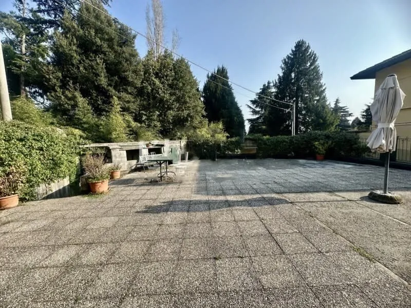 Terrazza - Historic Villa with Terraces in Proserpio