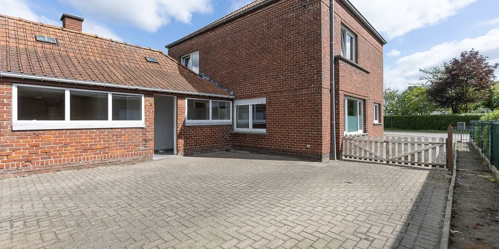 Extérieur - Maison avec Jardin et Garage à Aalter