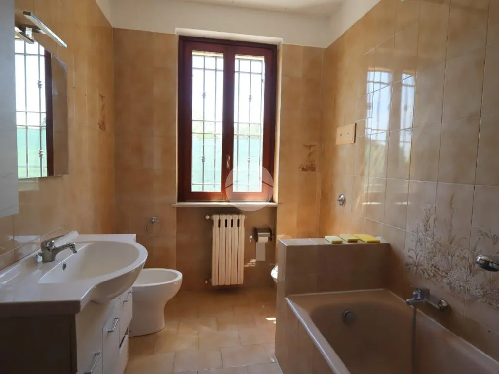 Vannitoad - Spacious 3-Bedroom Flat in Castenedolo