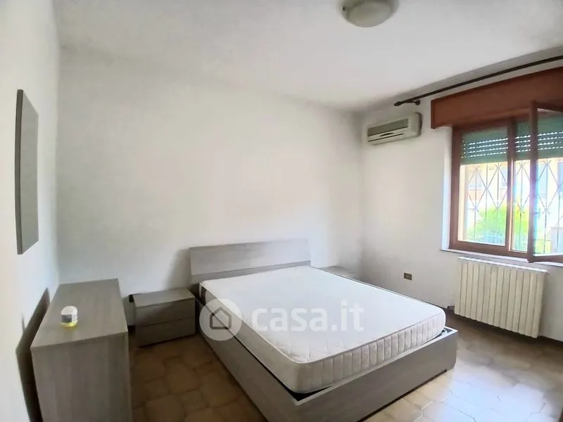 Chambres - Fully Furnished Flat with Parking in Broni