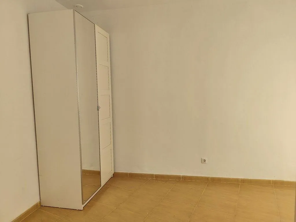 Stanze - 3-Bedroom Flat with Balcony in Historic Centre