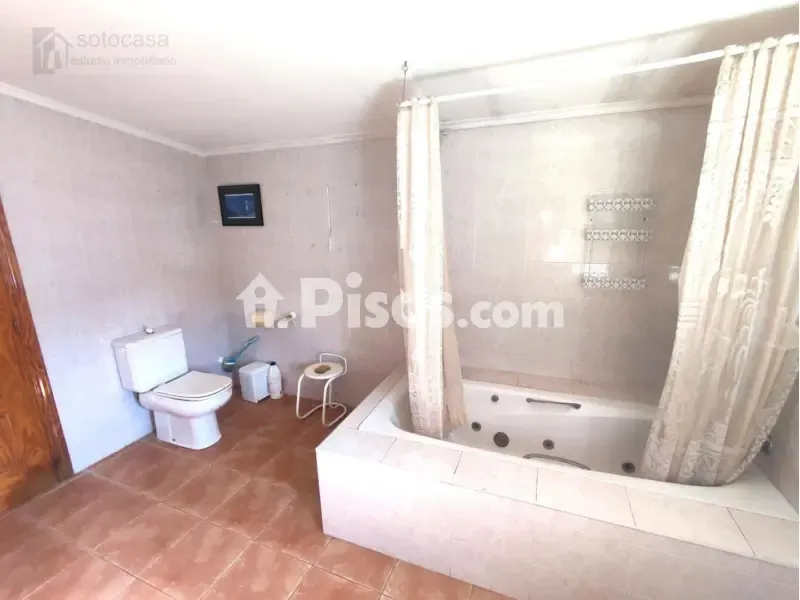 Bagni - Chalet with Pool in Traspinedo