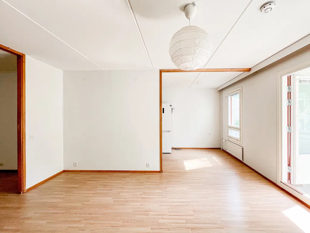Elutuba - Bright Apartment with Garden in Oulunkylä, Helsinki