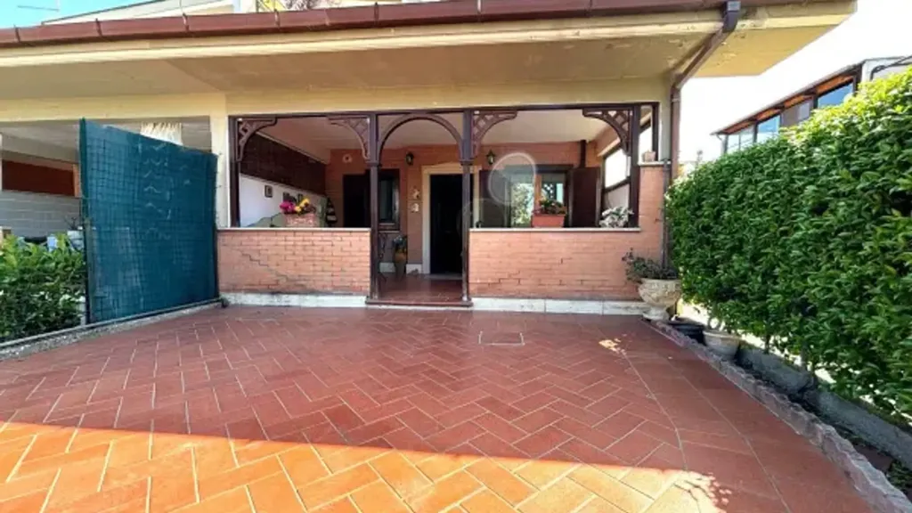 Terrazza - Bifamiliar Villa with Garden in Ardea