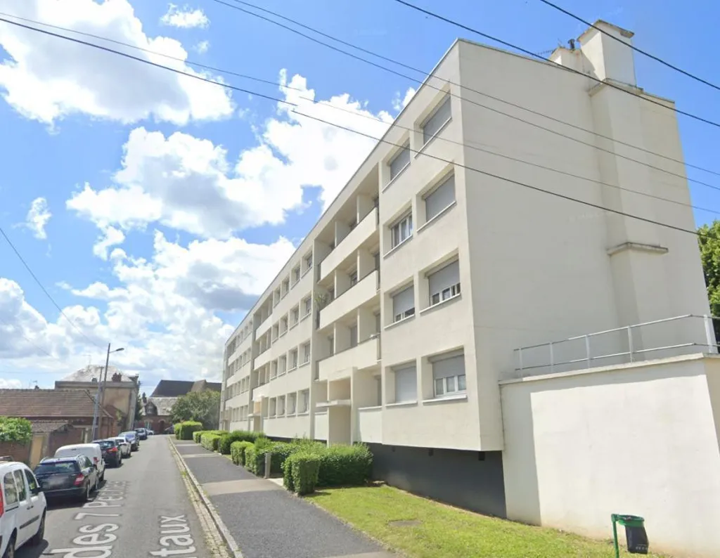 Extérieur - Appartement T4 avec Balcon dans le Calme à Noyon