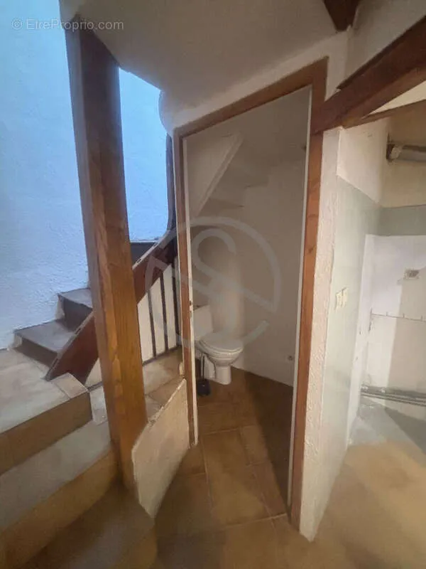 Toad - Two-Unit Building with Rental Income in Annonay
