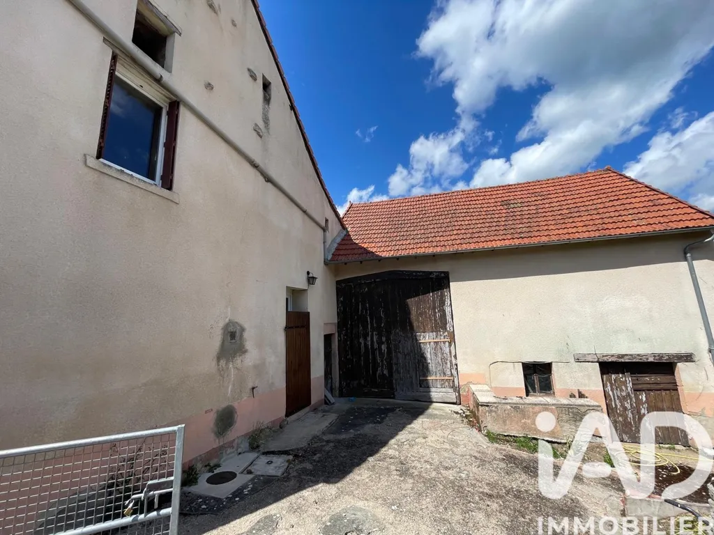 Aed - Rustic Maison à Rénover in Servant