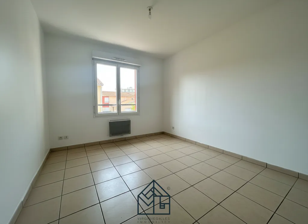 Pièces - Maison avec Garage dans le Calme à Roanne