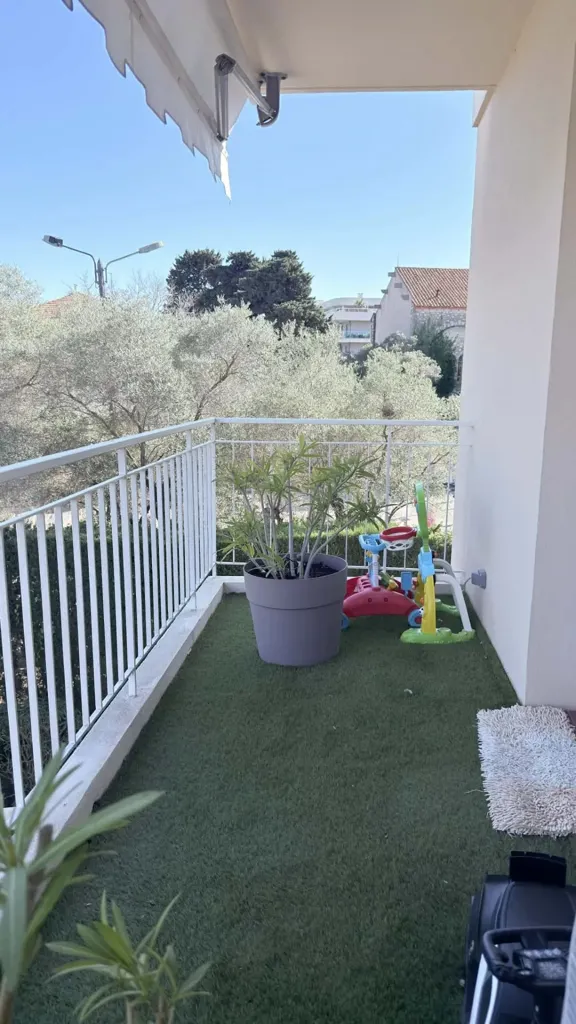 Balcony - Luxury Apartment with Terrace in Cap d’Antibes