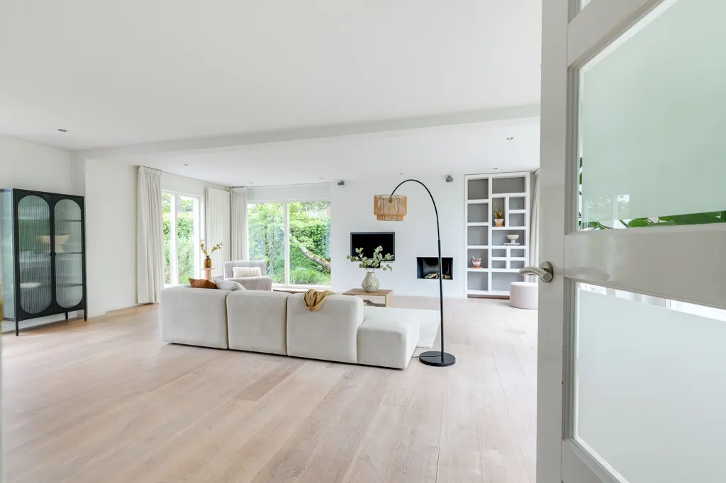 Elutuba - Villa with Polder View in Bergen