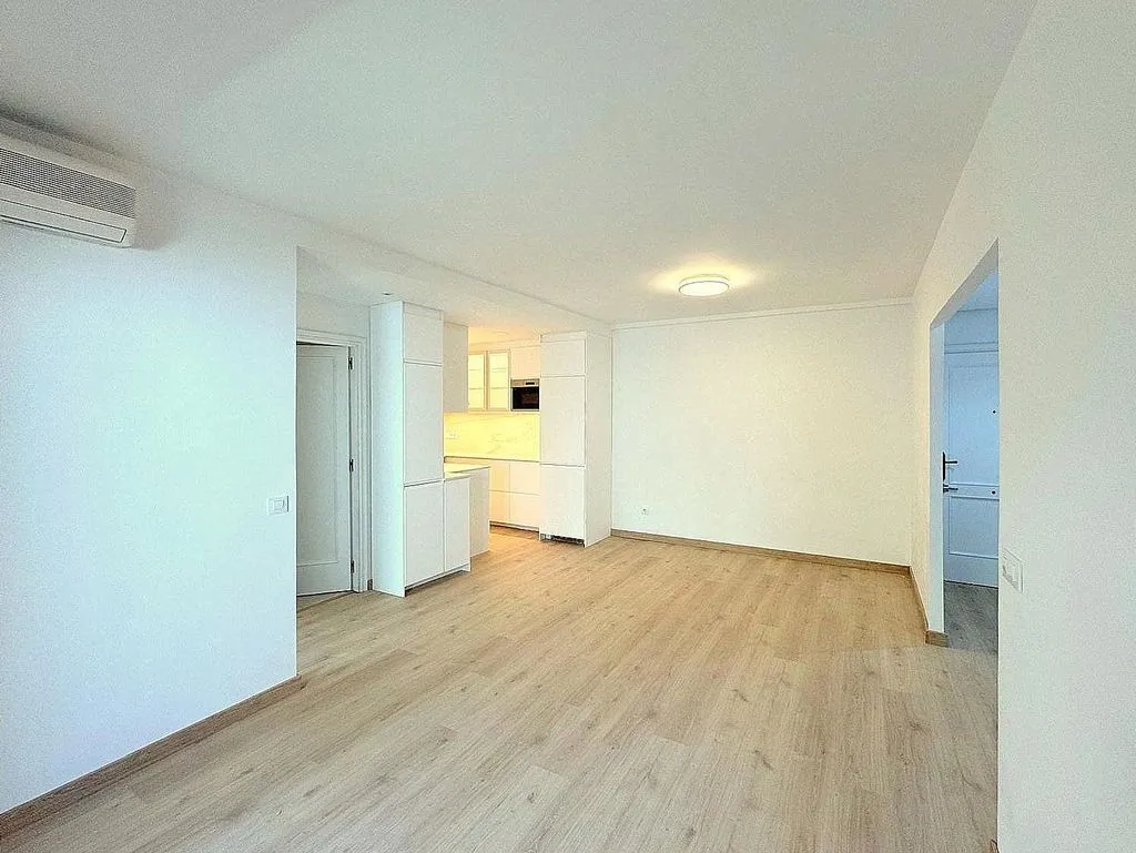 Apartment with Pool and Terrace in Goya