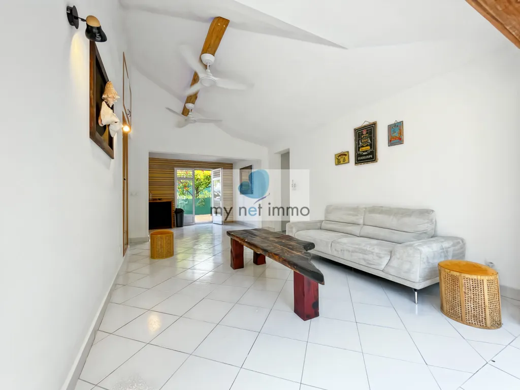 Elutuba - Renovated Villa with Beach Access in Protected Site