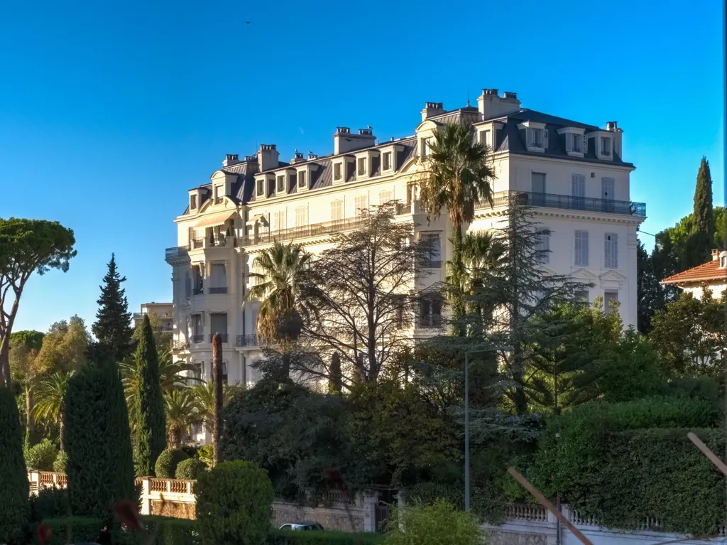 Extérieur - Loft Rénové avec Vue sur l'Eau à Cannes Montfleury