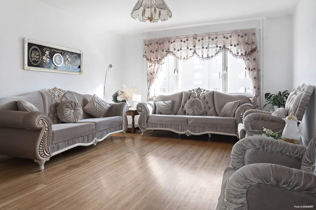 Soggiorno - Apartment with Balcony near Haninge Centre