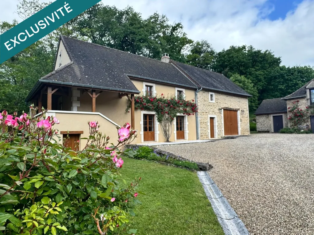 Esterno - Charming Property with Historic Features in Couchois