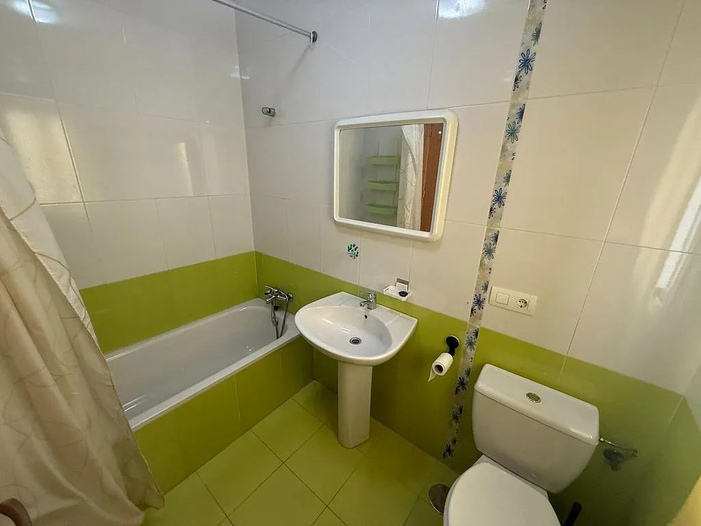 Bathrooms - Apartment with Balcony in La Cañada