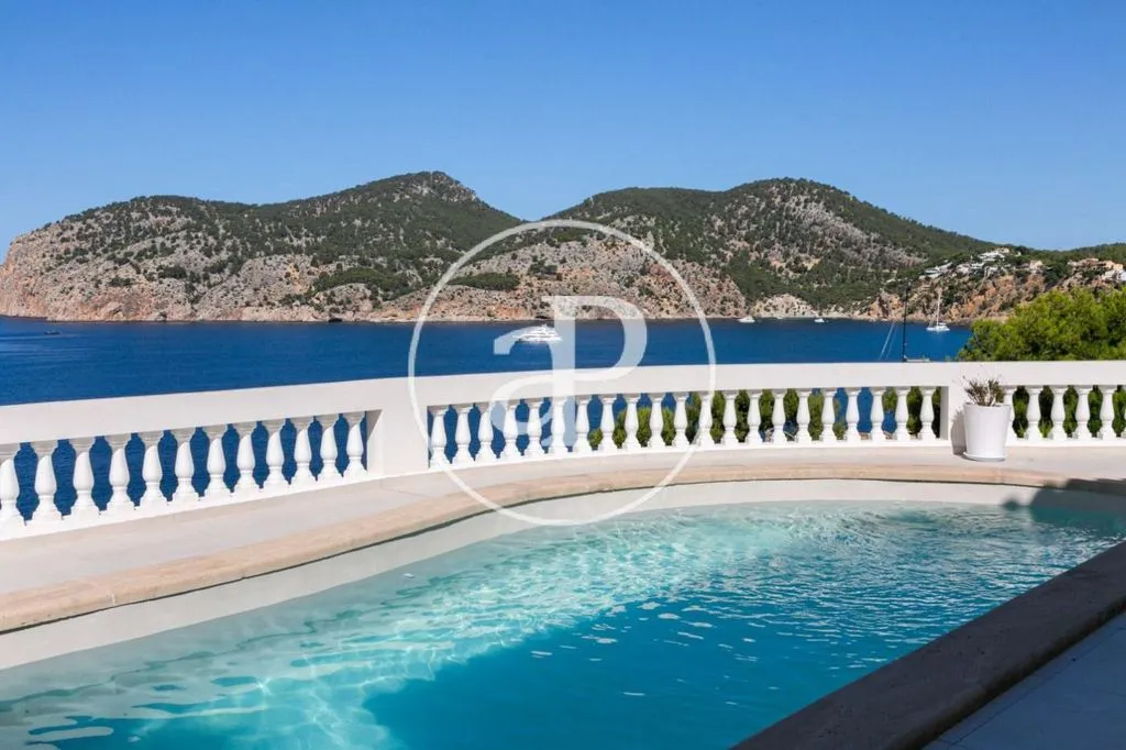 Piscine - Mediterranean Villa with Sea Views in Camp de Mar
