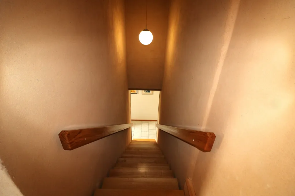 Pièces - Maison Contemporaine avec Piscine en Campagne