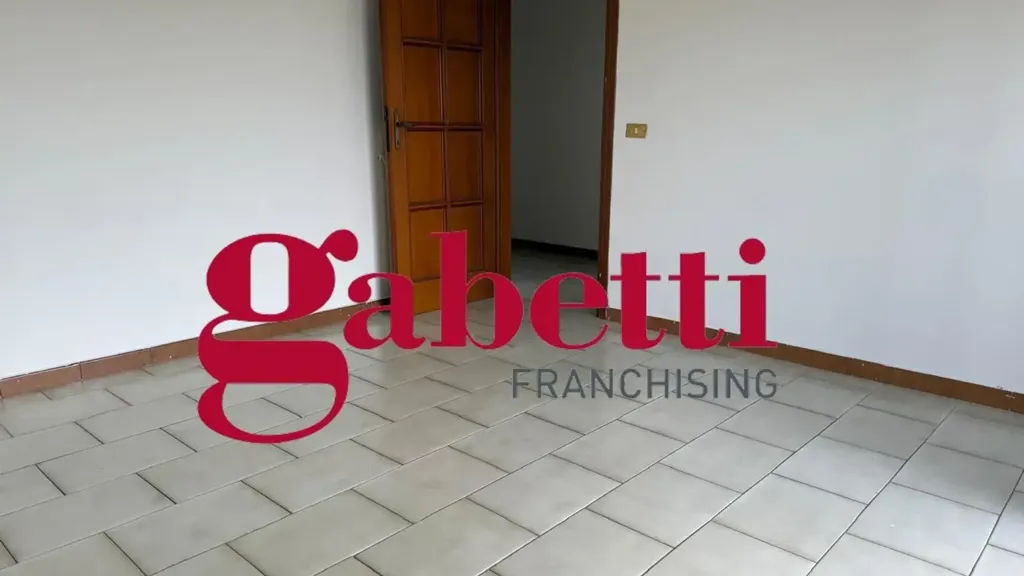 Pièces - Apartment with Triple Balcony in San Nicola La Strada