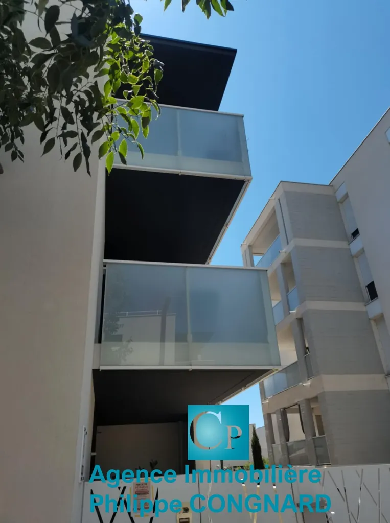 Välivaade - Recent Apartment with Terrace near Serignan