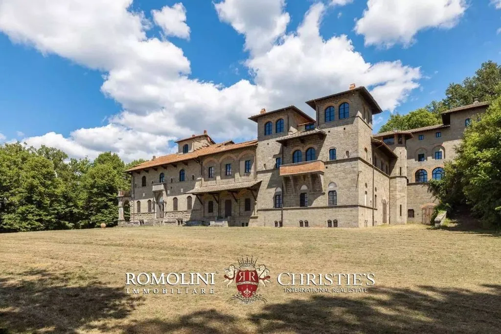 Extérieur - Neo-Gothic Castle with Park in Reggello, Tuscany