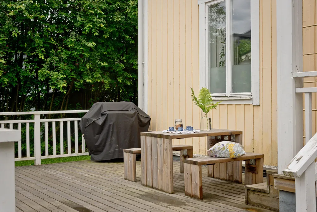 Terrace - Charming Apartment with Courtyard in Umeå