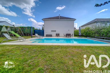 Piscine - Maison avec Piscine au Calme à Stuckange